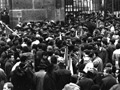 Zásah hradní stráže proti demonstrujícím (28. říjen 1968) Zásah hradní stráže proti demonstrujícím (28. říjen 1968)