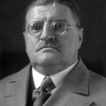 Šéf Prezidiální kanceláře Vůdce a říšského kancléře, státní ministr Otto Meiβner, Berlín, konec 30. let 20. století. (SJBU)